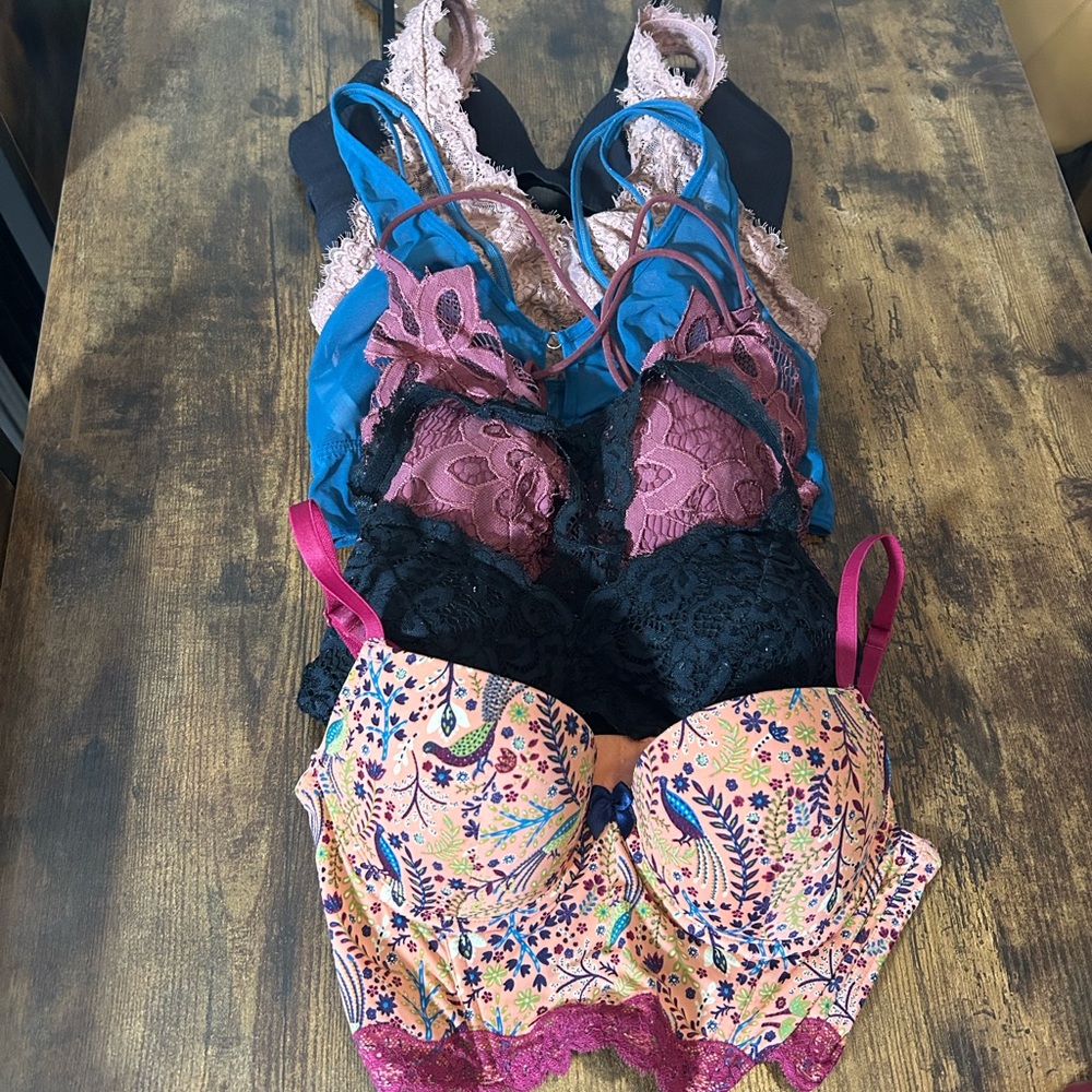 Lot of 6 XS/S Bralettes Earth Tones
